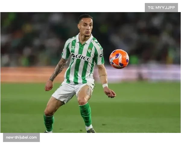 库乔贝蒂斯锋线搭档安东尼 前场配合渐入佳境